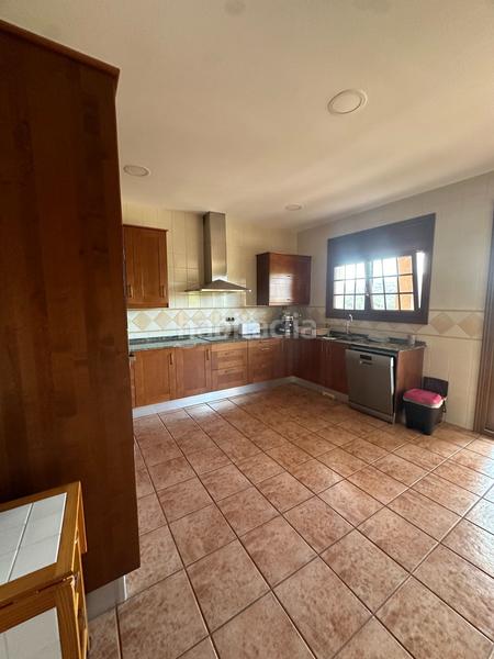 Foto 0760dd55-25f2-4f60-9fc7-6596ecc0ed5c. Casa con riscaldamento parcheggio in Vilanova del Vallès