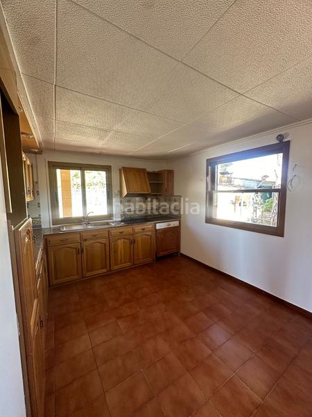 Foto 3e1b3dcb-fa38-49e3-a20d-e8d393714c65. Maison avec piscine dans Vilanova del Vallès