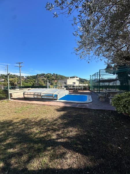 Foto 8463ecec-a4f9-46c4-95e3-ac41946490c1. Maison avec piscine dans Vilanova del Vallès