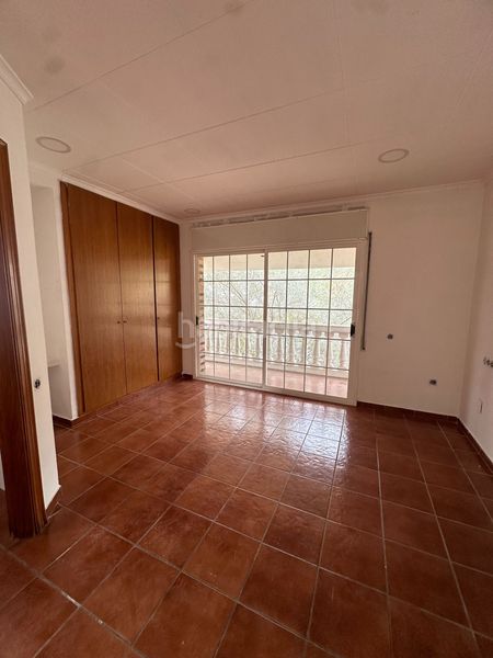 Foto 3712d179-1b17-49a8-9ed2-f63d2d10d2e0. Casa amb calefacció a Vilanova del Vallès