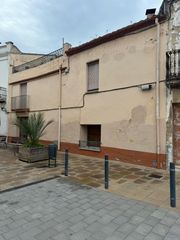 Semi detached house in Roca del Vallès (La). Oportunidad inversores !!