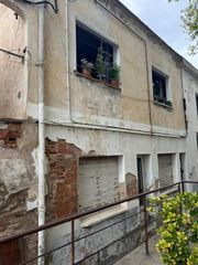 Reihenhaus in Roca del Vallès (La). Atención inversor!!