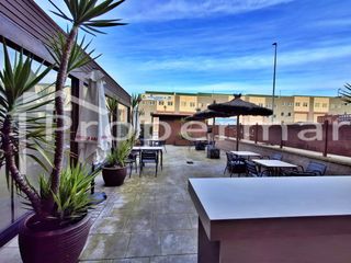 Nau industrial a Llinars del Vallès. Nave esquinera , con actividad restaurantebrasería  en venta , l