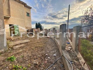 Casa a Parets del Vallès. Nave industrial con vivienda y terreno en venta en parets del va