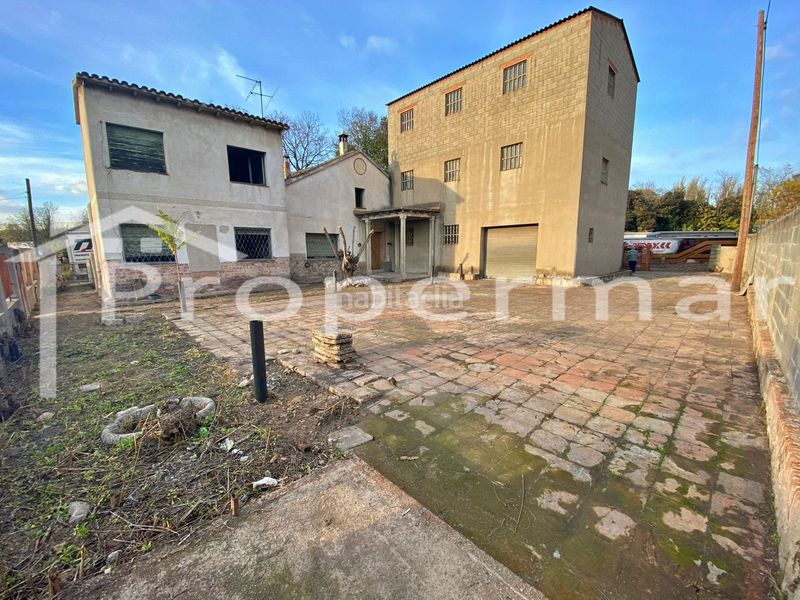 Foto 5e843a3d-2cd4-4b6f-9653-b7b2167c945c. Casa a Parets del Vallès