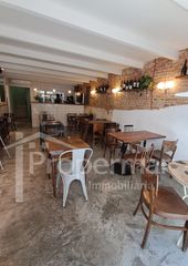 Traspàs Local Comercial a Centre. Traspaso barrestaurante totalmente equipado y en funcionamiento