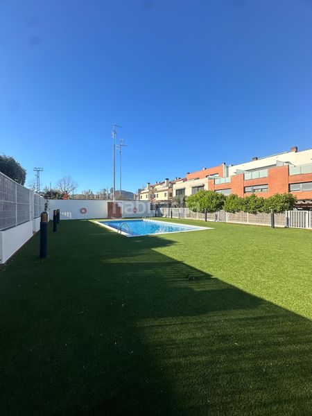 Foto 21f1e21a-5eda-4d33-829b-37e8932ba546. Casa adossada amb calefacció aparcament a Vilanova del Vallès