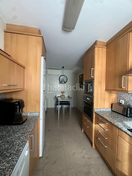 Foto 7335a9c1-7519-4e30-89c7-da87d4cf0ef9. Casa adossada amb calefacció aparcament a Vilanova del Vallès