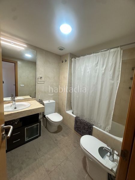 Foto b03e951a-f94a-4ce7-85bd-e98ecd212799. Casa adossada amb calefacció aparcament a Vilanova del Vallès