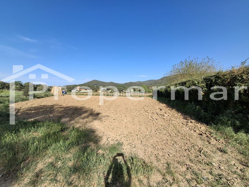 Foto c9abddaa-856e-4c3f-8fd3-ac14aab136e8. Finca rústica a Roca del Vallès (La)