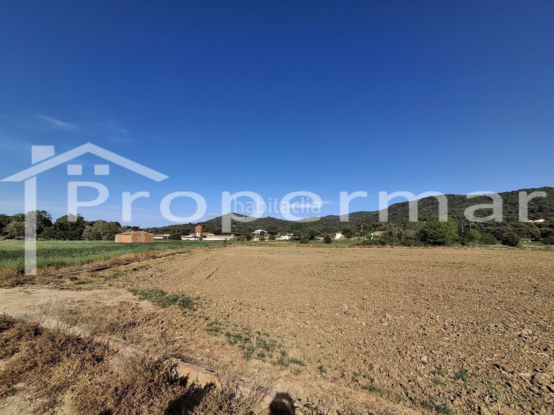 Foto f7d78862-6070-4917-9db3-c65c12487387. Finca rústica a Roca del Vallès (La)