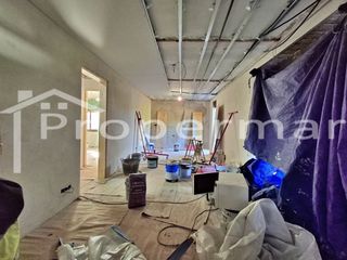 Etagenwohnung in Roca del Vall�s (La). Acogedora planta baja actualmente en proceso de reforma con terr