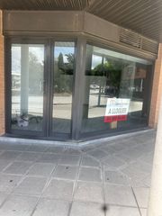 Lloguer Local Comercial a Vilanova del Vallès. Local comercial en alquiler en  vilanova del vallés