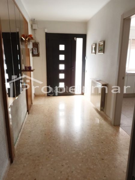 Foto 0ea0c083-636d-4511-84b8-d94d8ef651d2. Casa adossada amb calefacció a Parets del Vallès