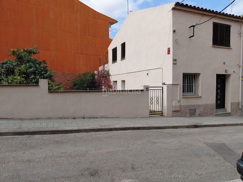 Foto 6484fdf7-70ef-4394-8288-68dc6cea7e07. Casa adossada amb calefacció a Parets del Vallès