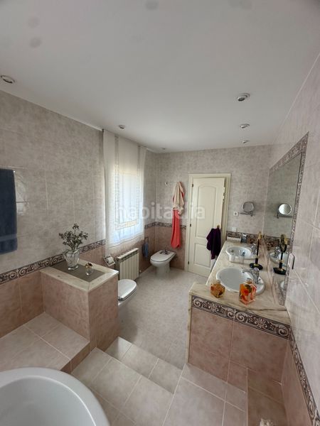 Foto 15de1c2f-b420-4031-8a8b-dd6fd200be44. Casa amb calefacció piscina a Montornès del Vallès