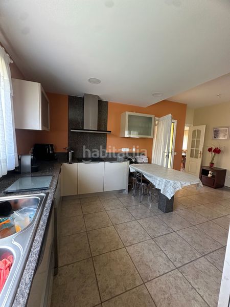 Foto 5298891b-6c42-42b5-be12-cdfd32106d8a. Casa amb calefacció piscina a Montornès del Vallès