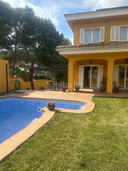 Foto 79de1cf7-9445-46e2-8ee1-5f379c62110e. Casa amb calefacció piscina a Montornès del Vallès