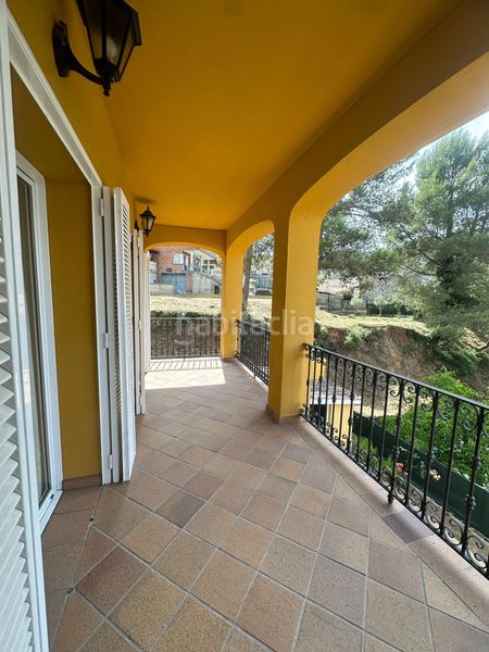 Foto a0058437-5a1d-4a9c-95e4-24504f7a169d. Casa amb calefacció piscina a Montornès del Vallès
