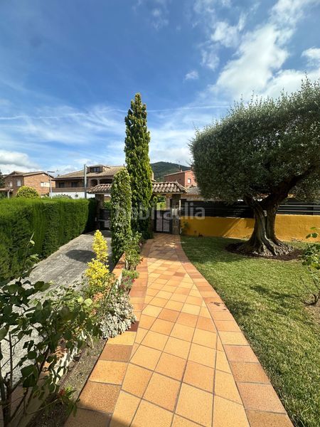 Foto bd472645-476b-41fb-b60a-7225a287ac90. Casa amb calefacció piscina a Montornès del Vallès