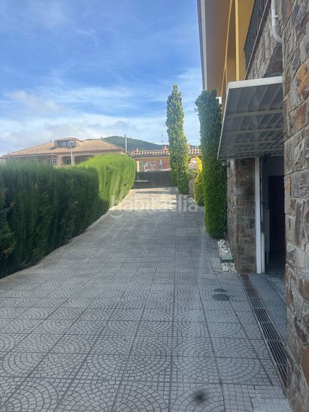 Foto c0a2b674-f3da-4efc-85a2-1247e0a20479. Casa amb calefacció piscina a Montornès del Vallès