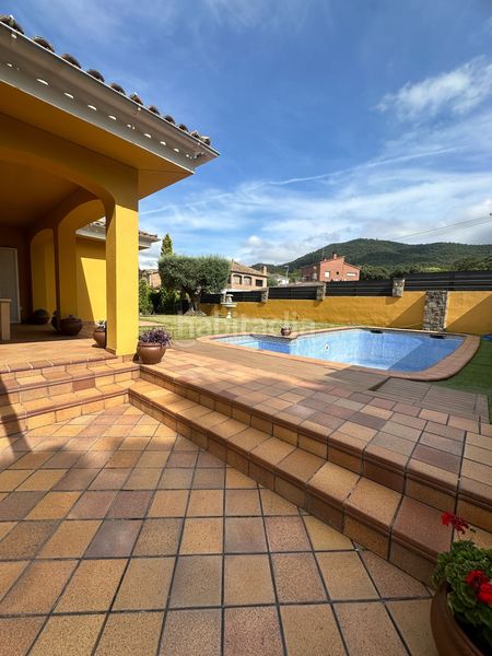 Foto d3eb4a62-c380-422b-9e42-2f0289339060. Casa amb calefacció piscina a Montornès del Vallès