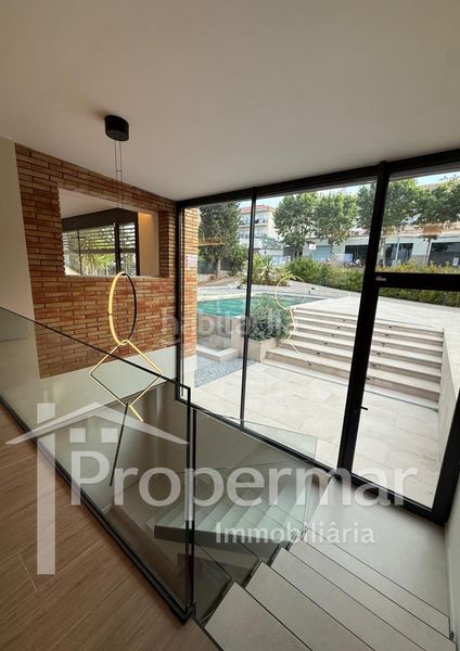 Foto ac5606c1-842f-421d-8ae8-d8e09ac011d9. Casa amb calefacció aparcament piscina a Tiana