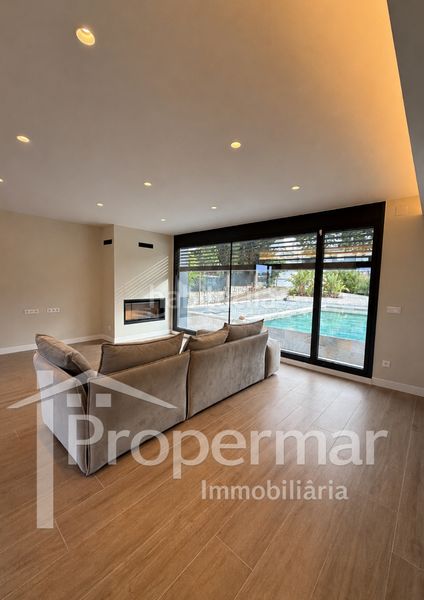 Foto c6b5acbc-4bae-4ee4-9e68-2e4dae1216b9. Casa amb calefacció aparcament piscina a Tiana