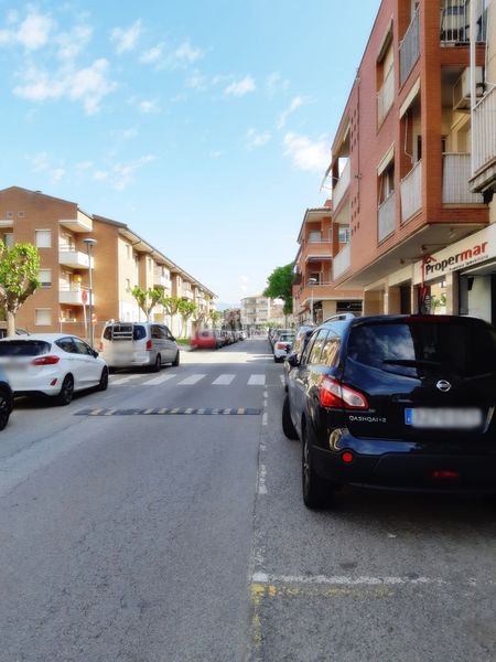 Foto ec5a6eee-f739-4875-85ef-06a0cc5a78de. Local comercial a Roca del Vallès (La)