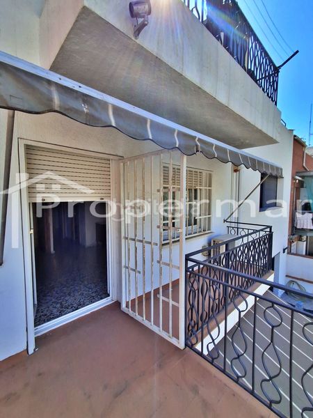 Foto 53d15c5f-ac4b-4d6b-b5fc-313fcdca2425. Casa adossada a Sant miquel Granollers