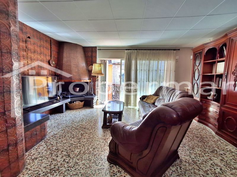 Foto b5fd18eb-d7b7-4532-9beb-0cf1d21918f6. Casa adossada a Sant miquel Granollers