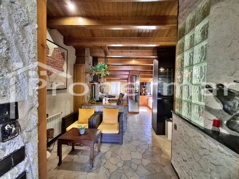 Foto de0252fb-8046-4bf1-bca2-2d28850368d6. Casa adossada a Sant miquel Granollers