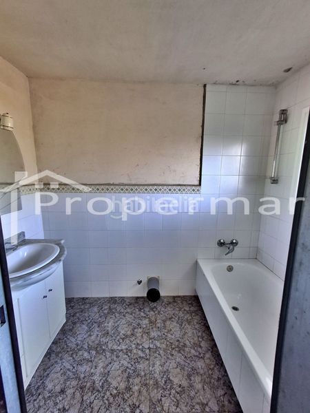 Foto 07ac0e09-37b9-4a84-ad98-1f43a01bf93d. Casa amb calefacció a Roca del Vallès (La)