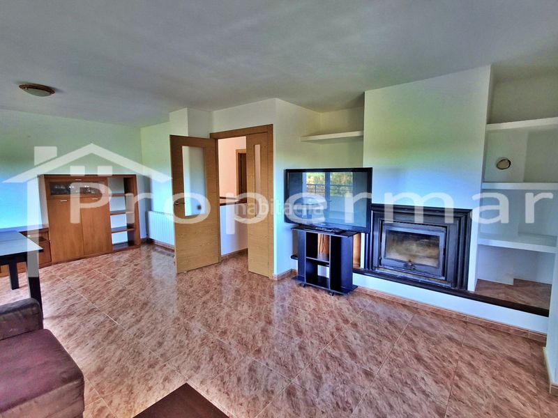 Foto 8b03590e-61e2-4a45-8c28-3a252e16a404. Casa amb calefacció a Roca del Vallès (La)