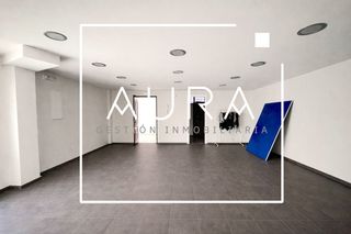 Oficina en Centro. Entreplanta en venta en pleno centro de huelva, ideal para despa