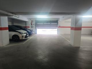 Autoparkplatz  Carrer robert d'aguiló. Venta plaza parking zona via augusta