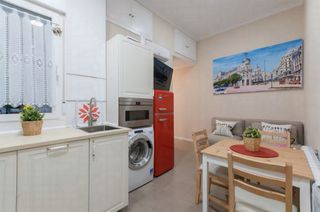 Lloguer Pis  Carrer poeta al russafi. Piso moderno y útil