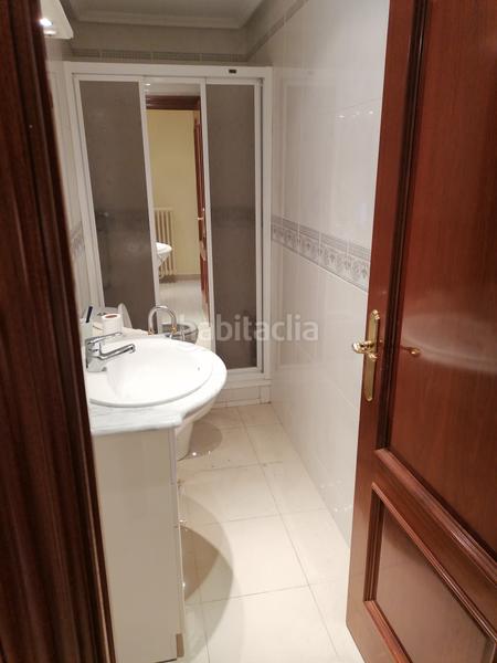 Foto 5c24f810-abef-405e-b0e9-a50f1d98ca28. Piso coso a tres minutos de plaza españa o plaza san miguel en Zaragoza
