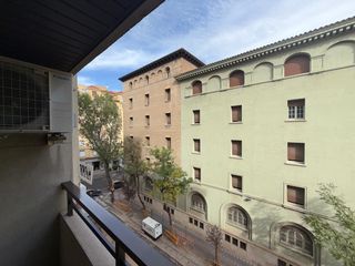 Location Appartement  Calle de pedro cerbuna. Apartamento con terraza junto universidad plza san francisco