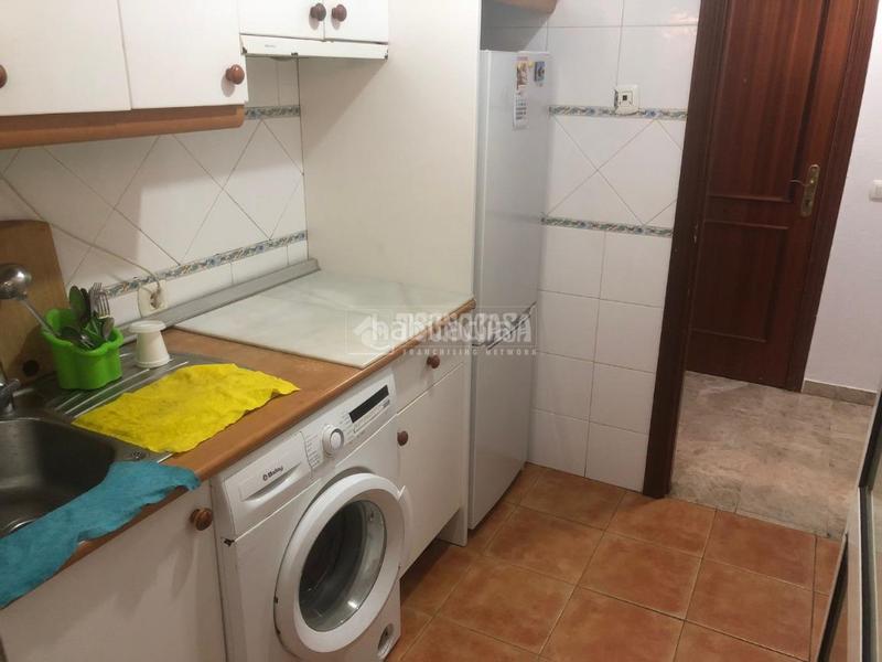 Foto 529b23eb-2d47-47af-b4dc-dd0df000c904. Piso  en venta en El Palo Málaga
