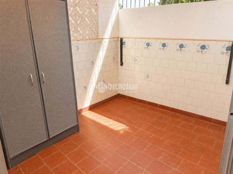 Foto ea0d2e01-d467-4f72-bb68-407f6f7c47e9. Casa a El Palo Málaga