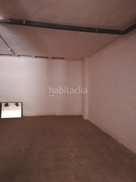 Foto 6702bd9a-15b4-4308-8c8f-4e4ed9c7f3c4. Local comercial a El Pedró Cornellà de Llobregat