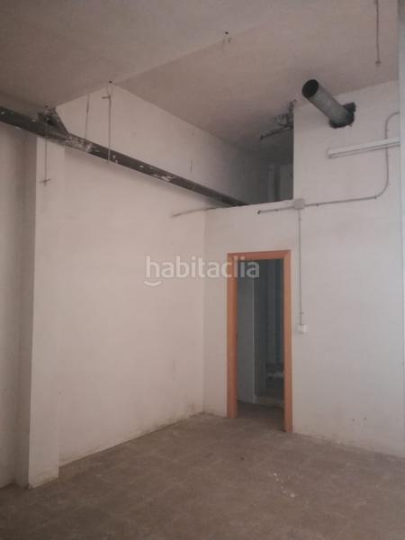 Foto 7493d456-1197-491e-aef9-564a55101a9d. Local comercial a El Pedró Cornellà de Llobregat