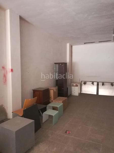 Foto f43708de-48e6-43f1-ac87-421fa61b85f1. Local comercial a El Pedró Cornellà de Llobregat