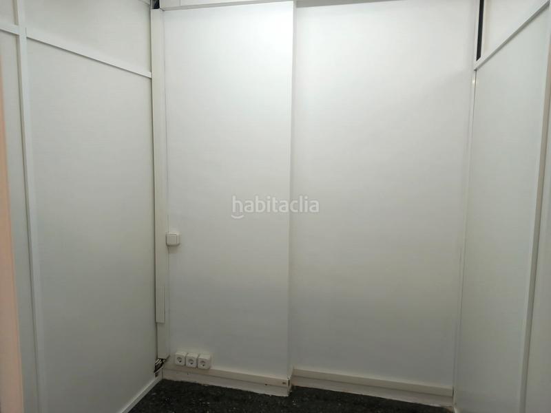 Foto 9ea024c6-8ce5-4bc3-9ff7-b8dd449ebb70. Oficina amb calefacció a La Nova Esquerra de l´Eixample Barcelona