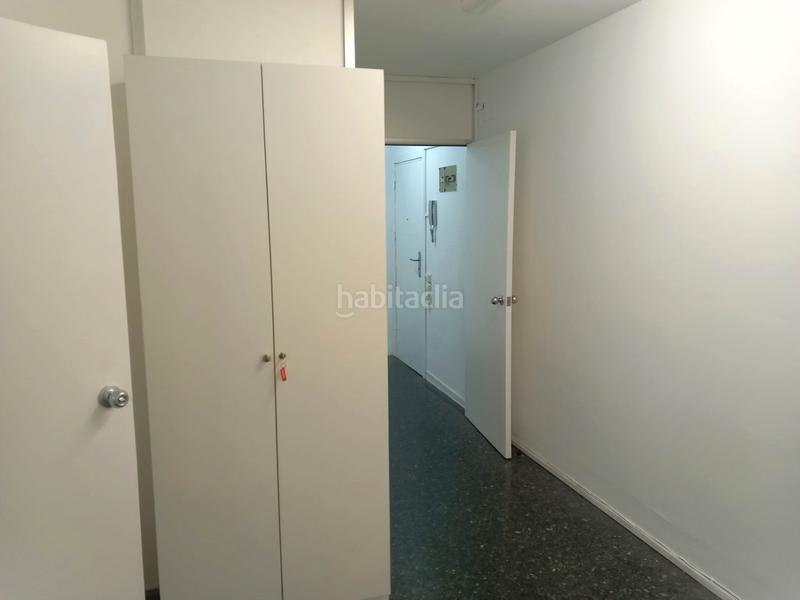 Foto ba5b7b94-2c8b-484e-afdc-48bf5c19e4f1. Oficina amb calefacció a La Nova Esquerra de l´Eixample Barcelona