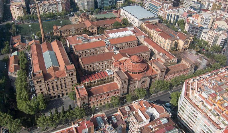 Foto d35099f3-66bc-4d9f-807a-c562f3ad5647. Oficina amb calefacció a La Nova Esquerra de l´Eixample Barcelona