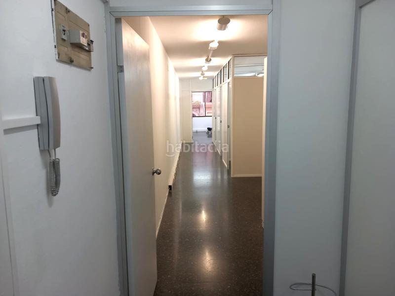Foto da1b62c3-ecf3-423d-9845-33258f6fbac2. Oficina amb calefacció a La Nova Esquerra de l´Eixample Barcelona