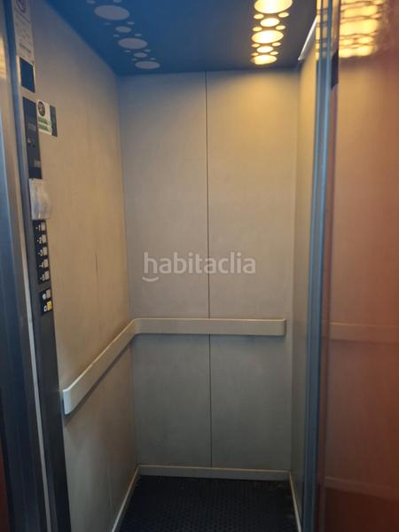 Foto 42595baa-58a5-41a7-a5df-0777f3f07b61. Parking coche en Sants Barcelona