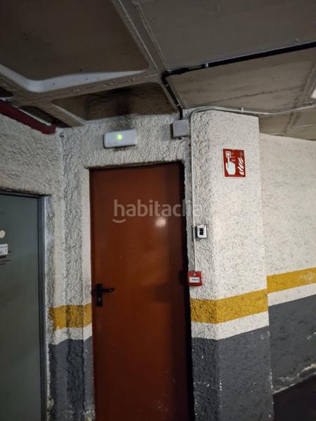 Foto 3915aa94-74bb-413c-bf9f-3fa03882dc44. Autoparkplatz in Sants Barcelona